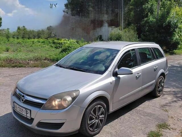 Сірий Опель Астра, об'ємом двигуна 1.8 л та пробігом 325 тис. км за 4200 $, фото 1 на Automoto.ua