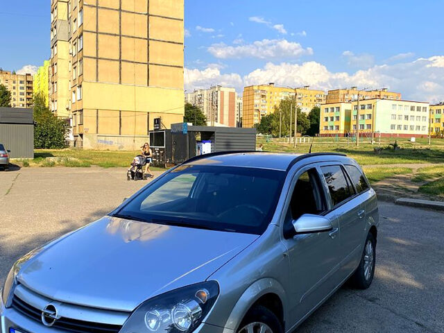 Серый Опель Астра, объемом двигателя 1.4 л и пробегом 280 тыс. км за 4700 $, фото 1 на Automoto.ua