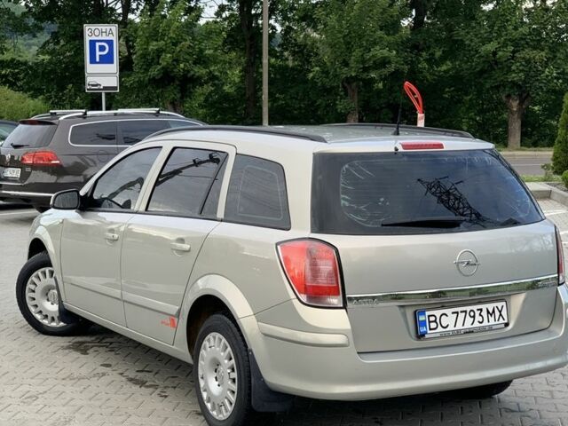 Серый Опель Астра, объемом двигателя 1.6 л и пробегом 223 тыс. км за 3999 $, фото 1 на Automoto.ua