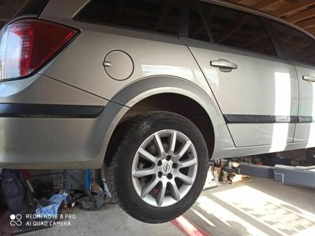 Сірий Опель Астра, об'ємом двигуна 0 л та пробігом 240 тис. км за 2499 $, фото 1 на Automoto.ua