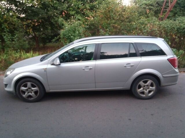 Сірий Опель Астра, об'ємом двигуна 1.7 л та пробігом 388 тис. км за 4350 $, фото 1 на Automoto.ua