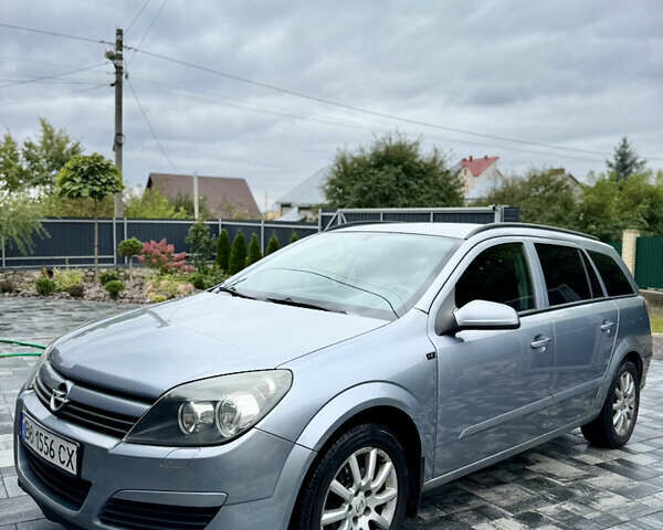 Серый Опель Астра, объемом двигателя 1.6 л и пробегом 276 тыс. км за 4000 $, фото 1 на Automoto.ua