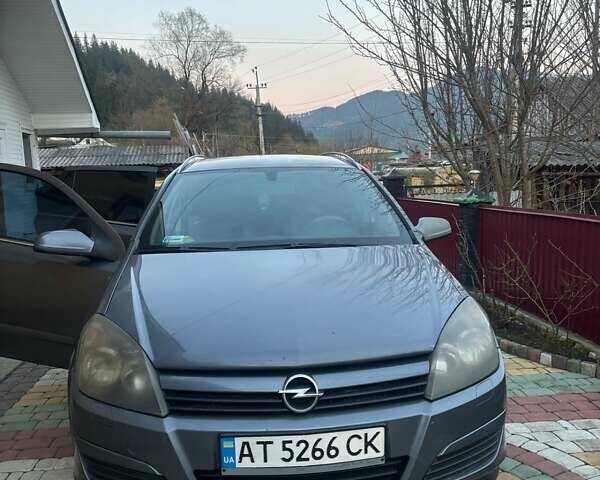 Серый Опель Астра, объемом двигателя 1.7 л и пробегом 343 тыс. км за 4200 $, фото 1 на Automoto.ua
