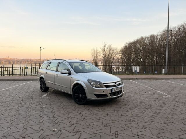 Сірий Опель Астра, об'ємом двигуна 1.7 л та пробігом 390 тис. км за 5000 $, фото 1 на Automoto.ua