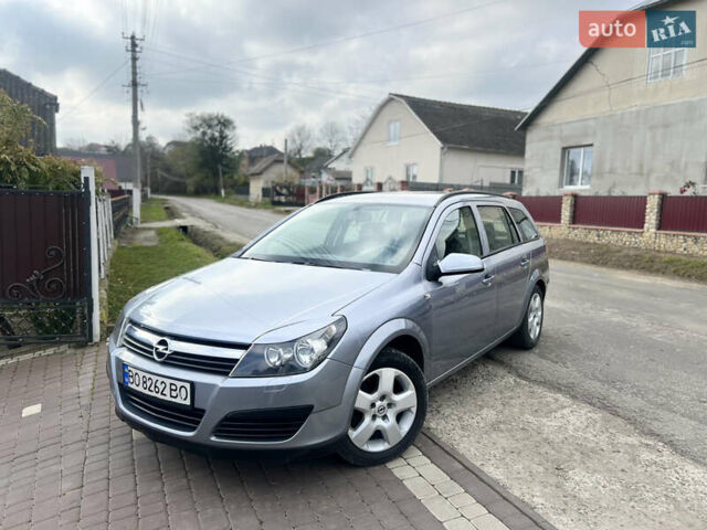 Опель Астра 2006 в Тернополе на Automoto.ua Серый Опель Астра, объемом двигателя 1.2 л и пробегом 300 тыс. км за 3999 $, фото 1 на Automoto.ua