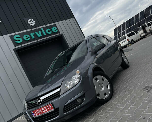 Серый Опель Астра, объемом двигателя 1.6 л и пробегом 158 тыс. км за 4950 $, фото 1 на Automoto.ua