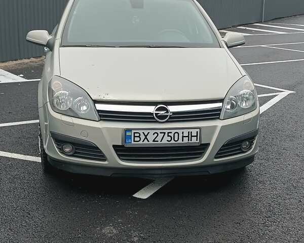 Сірий Опель Астра, об'ємом двигуна 1.91 л та пробігом 320 тис. км за 4550 $, фото 1 на Automoto.ua