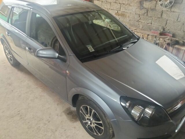 Сірий Опель Астра, об'ємом двигуна 1.6 л та пробігом 244 тис. км за 4300 $, фото 1 на Automoto.ua