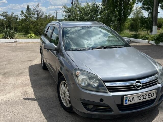 Серый Опель Астра, объемом двигателя 1.7 л и пробегом 3 тыс. км за 4250 $, фото 1 на Automoto.ua