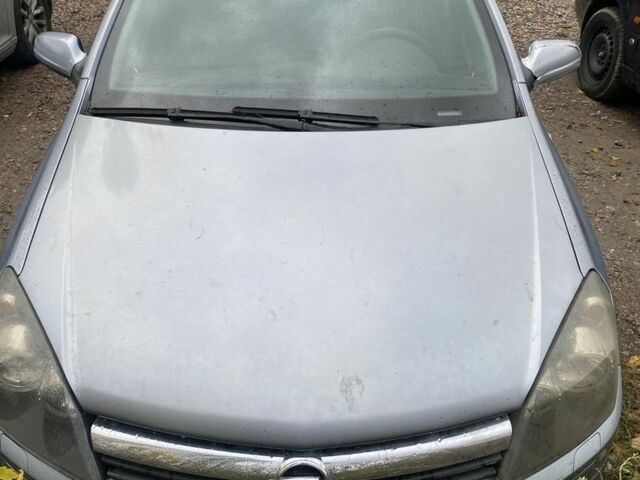 Серый Опель Астра, объемом двигателя 1.2 л и пробегом 350 тыс. км за 3500 $, фото 1 на Automoto.ua