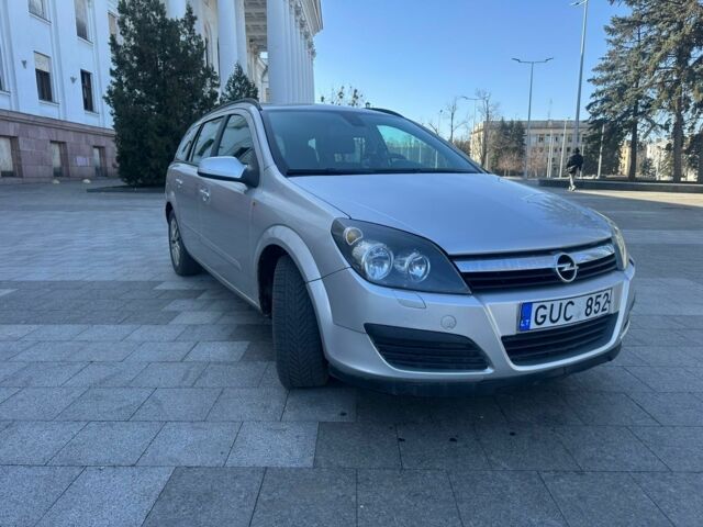 Серый Опель Астра, объемом двигателя 1.9 л и пробегом 398 тыс. км за 2600 $, фото 1 на Automoto.ua