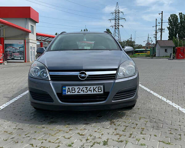 Сірий Опель Астра, об'ємом двигуна 1.6 л та пробігом 257 тис. км за 5000 $, фото 1 на Automoto.ua