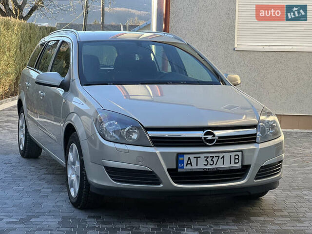 Сірий Опель Астра, об'ємом двигуна 1.25 л та пробігом 275 тис. км за 5300 $, фото 1 на Automoto.ua