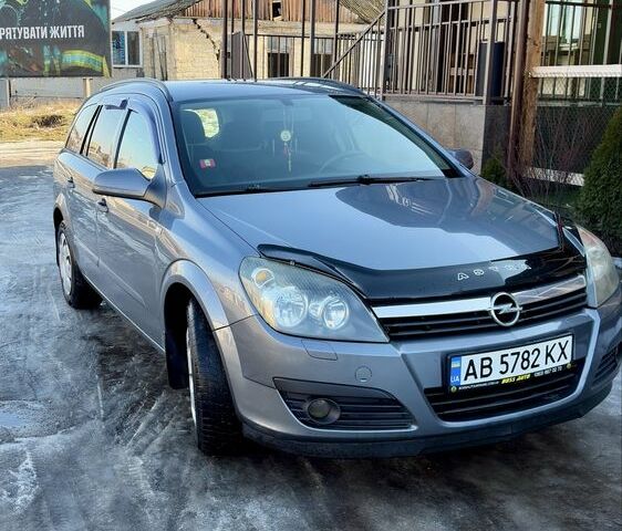 Сірий Опель Астра, об'ємом двигуна 1.6 л та пробігом 287 тис. км за 4999 $, фото 1 на Automoto.ua