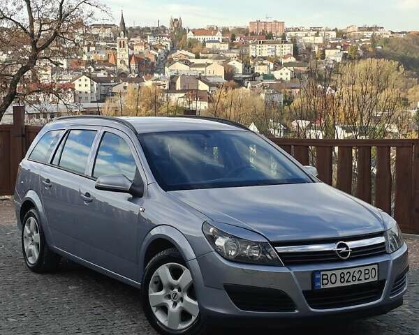 Опель Астра 2006 в Черткове на Automoto.ua Серый Опель Астра, объемом двигателя 1.3 л и пробегом 300 тыс. км за 3999 $, фото 1 на Automoto.ua