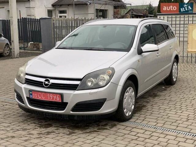 Серый Опель Астра, объемом двигателя 1.6 л и пробегом 195 тыс. км за 4790 $, фото 1 на Automoto.ua
