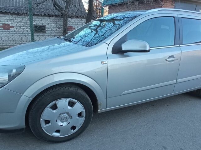 Сірий Опель Астра, об'ємом двигуна 1.91 л та пробігом 285 тис. км за 4900 $, фото 1 на Automoto.ua