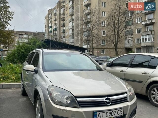 Серый Опель Астра, объемом двигателя 1.3 л и пробегом 314 тыс. км за 3900 $, фото 1 на Automoto.ua