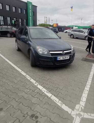 Серый Опель Астра, объемом двигателя 1.6 л и пробегом 217 тыс. км за 4900 $, фото 1 на Automoto.ua