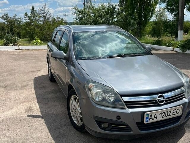 Сірий Опель Астра, об'ємом двигуна 1.7 л та пробігом 300 тис. км за 4250 $, фото 1 на Automoto.ua