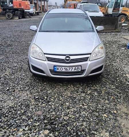 Сірий Опель Астра, об'ємом двигуна 1.7 л та пробігом 235 тис. км за 4999 $, фото 1 на Automoto.ua