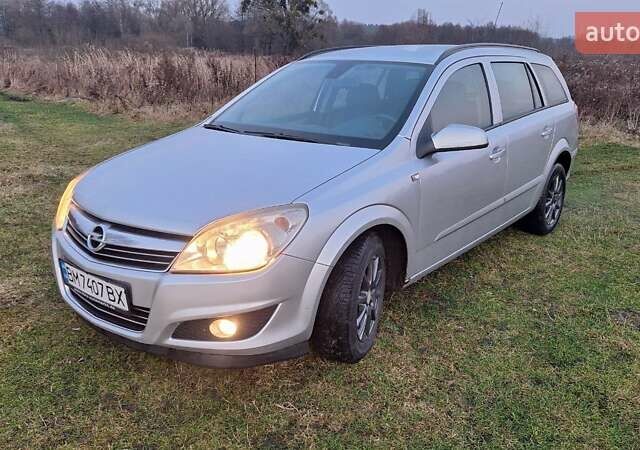 Серый Опель Астра, объемом двигателя 1.6 л и пробегом 239 тыс. км за 5200 $, фото 1 на Automoto.ua