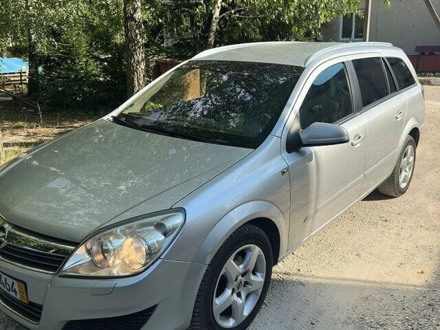 Сірий Опель Астра, об'ємом двигуна 1.6 л та пробігом 187 тис. км за 4400 $, фото 1 на Automoto.ua