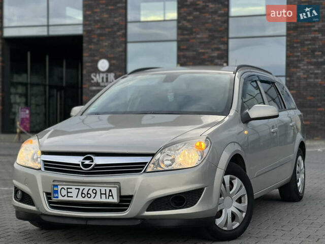 Сірий Опель Астра, об'ємом двигуна 1.6 л та пробігом 250 тис. км за 4650 $, фото 1 на Automoto.ua