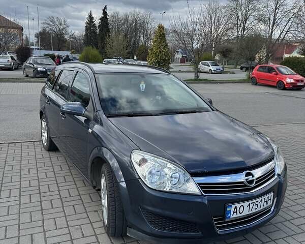 Серый Опель Астра, объемом двигателя 1.36 л и пробегом 268 тыс. км за 5000 $, фото 1 на Automoto.ua