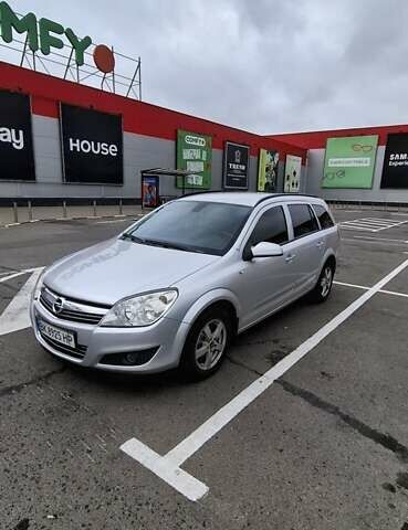 Сірий Опель Астра, об'ємом двигуна 1.7 л та пробігом 277 тис. км за 5500 $, фото 1 на Automoto.ua