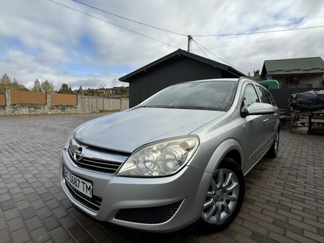 Серый Опель Астра, объемом двигателя 1.7 л и пробегом 270 тыс. км за 3850 $, фото 1 на Automoto.ua