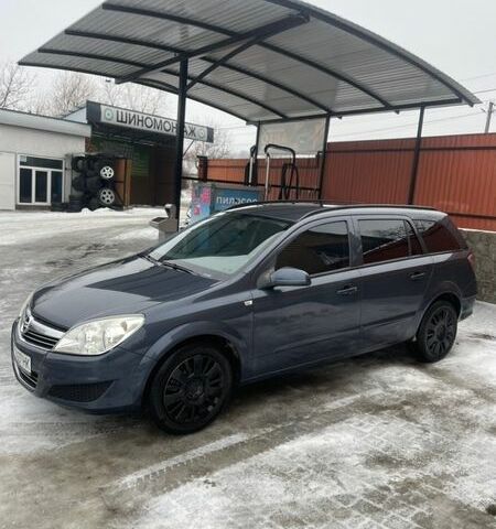 Сірий Опель Астра, об'ємом двигуна 1.69 л та пробігом 266 тис. км за 4700 $, фото 1 на Automoto.ua