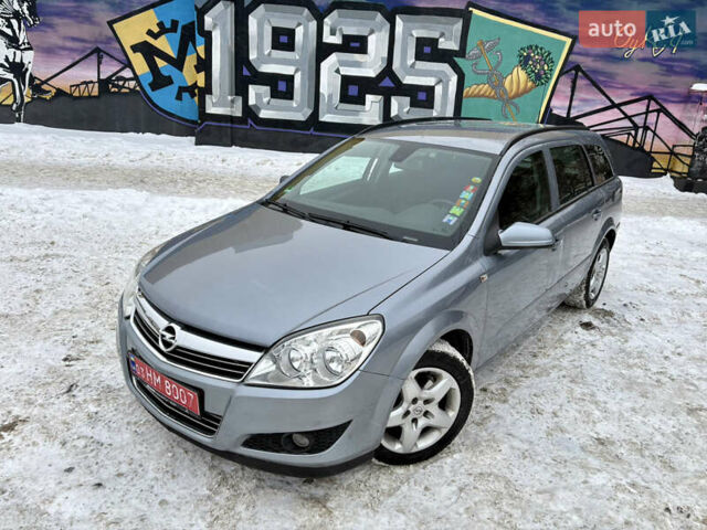 Серый Опель Астра, объемом двигателя 1.6 л и пробегом 203 тыс. км за 5499 $, фото 1 на Automoto.ua