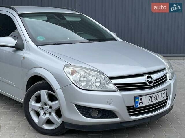 Серый Опель Астра, объемом двигателя 1.6 л и пробегом 199 тыс. км за 6700 $, фото 1 на Automoto.ua