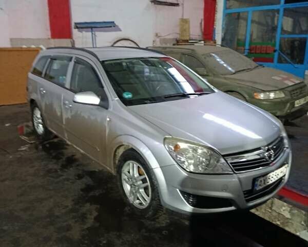 Серый Опель Астра, объемом двигателя 1.4 л и пробегом 333 тыс. км за 4650 $, фото 1 на Automoto.ua