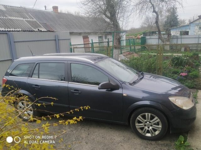 Сірий Опель Астра, об'ємом двигуна 1.6 л та пробігом 300 тис. км за 4700 $, фото 1 на Automoto.ua