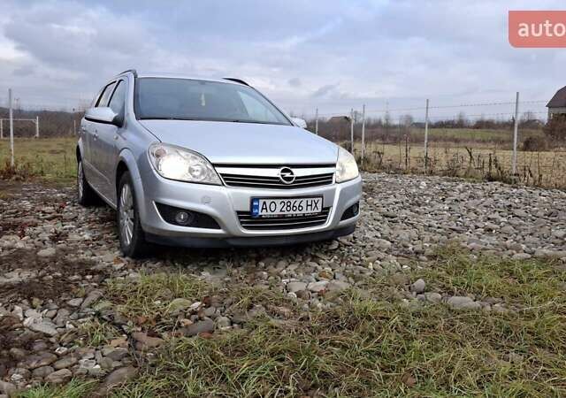 Сірий Опель Астра, об'ємом двигуна 1.7 л та пробігом 247 тис. км за 5000 $, фото 1 на Automoto.ua
