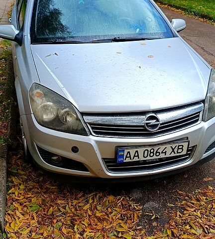 Сірий Опель Астра, об'ємом двигуна 1.7 л та пробігом 364 тис. км за 3200 $, фото 1 на Automoto.ua