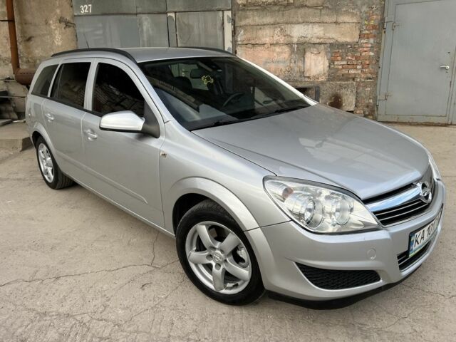 Серый Опель Астра, объемом двигателя 1.9 л и пробегом 204 тыс. км за 5900 $, фото 1 на Automoto.ua