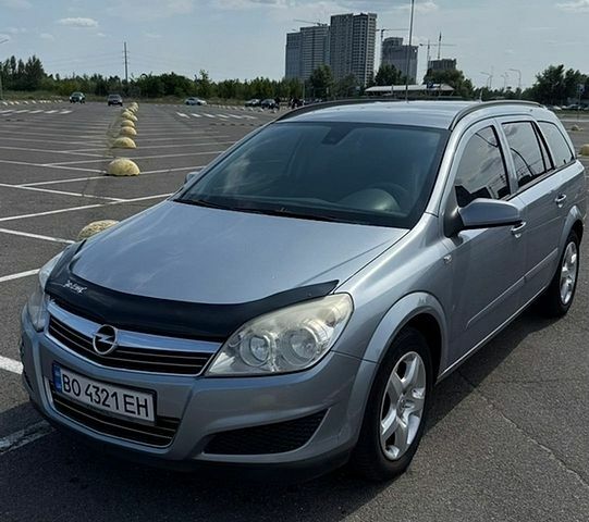 Сірий Опель Астра, об'ємом двигуна 1.7 л та пробігом 297 тис. км за 4200 $, фото 1 на Automoto.ua