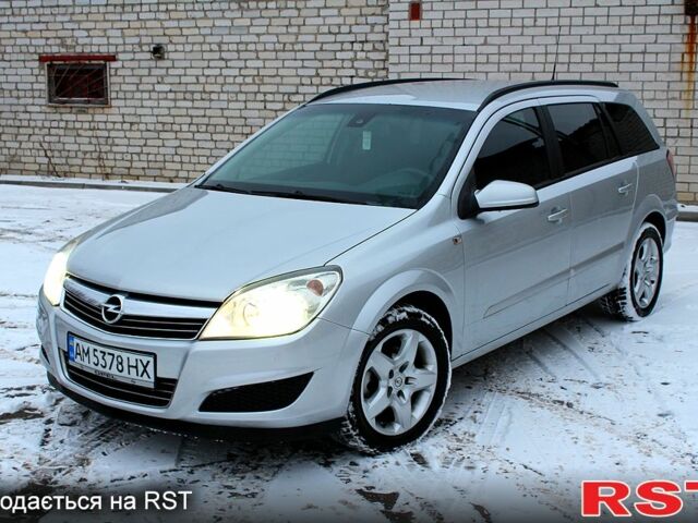 Серый Опель Астра, объемом двигателя 1.7 л и пробегом 303 тыс. км за 5199 $, фото 1 на Automoto.ua