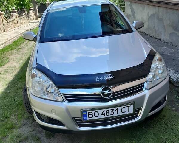 Сірий Опель Астра, об'ємом двигуна 0 л та пробігом 241 тис. км за 5300 $, фото 1 на Automoto.ua