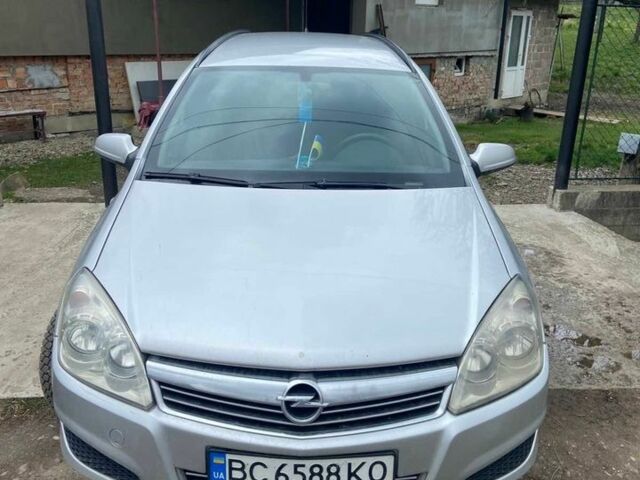 Сірий Опель Астра, об'ємом двигуна 1.69 л та пробігом 289 тис. км за 4500 $, фото 1 на Automoto.ua