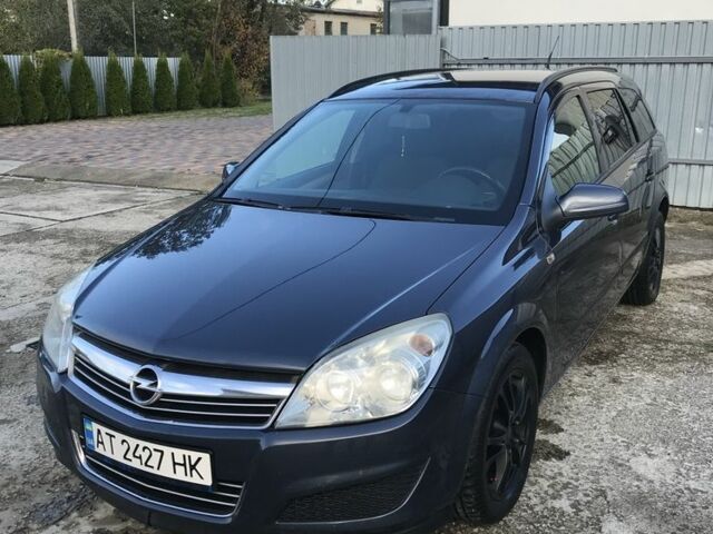 Серый Опель Астра, объемом двигателя 1.7 л и пробегом 256 тыс. км за 5000 $, фото 1 на Automoto.ua