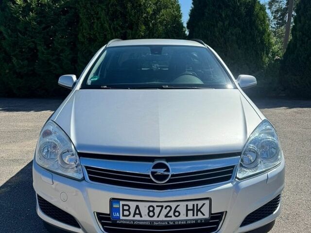 Сірий Опель Астра, об'ємом двигуна 1.8 л та пробігом 200 тис. км за 5750 $, фото 1 на Automoto.ua