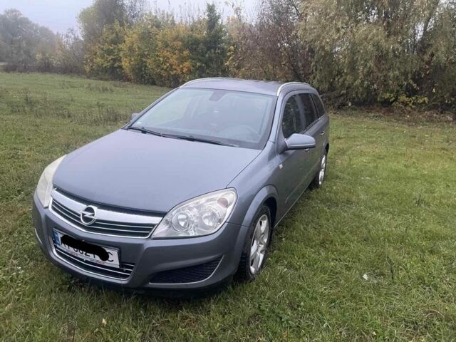 Сірий Опель Астра, об'ємом двигуна 0 л та пробігом 195 тис. км за 5601 $, фото 1 на Automoto.ua