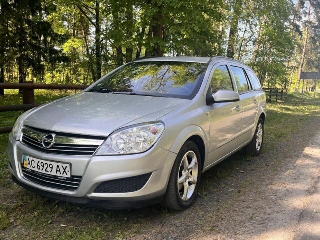 Серый Опель Астра, объемом двигателя 1.2 л и пробегом 215 тыс. км за 4700 $, фото 1 на Automoto.ua