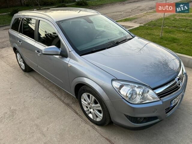 Сірий Опель Астра, об'ємом двигуна 1.8 л та пробігом 188 тис. км за 5900 $, фото 1 на Automoto.ua