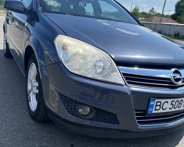 Серый Опель Астра, объемом двигателя 1.91 л и пробегом 295 тыс. км за 5200 $, фото 1 на Automoto.ua