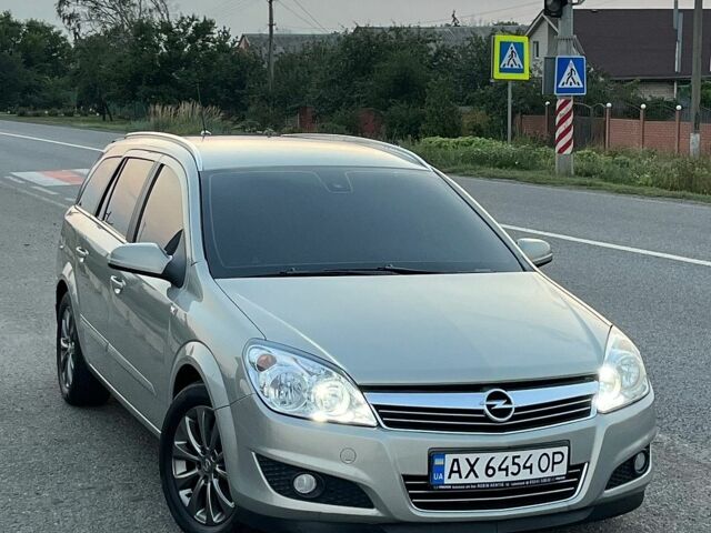 Сірий Опель Астра, об'ємом двигуна 1.6 л та пробігом 209 тис. км за 6200 $, фото 1 на Automoto.ua